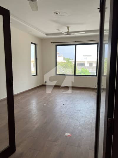 Beautiful 666 Sq YARd Up For Rent In F-10/2