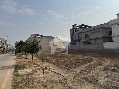 Ideal Prime Location 5 Marla Residential Plot Available In Park View City - Platinum Block, Lahore
