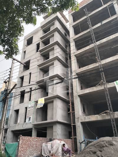 1 Kanal Lifetime Commercial Plaza Main Boulevard For Rent