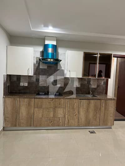 Gulberg heights one bed non furnished apartment for sale