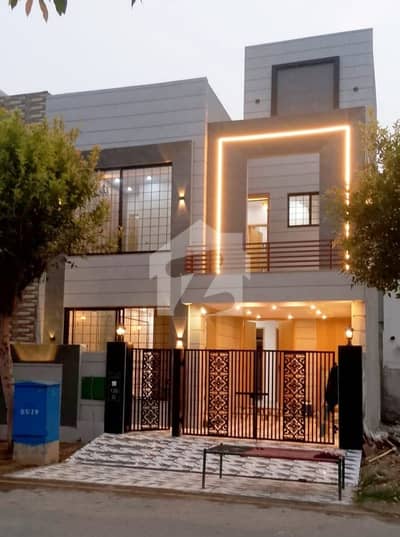 لو کاسٹ ۔ بلاک جی لو کاسٹ سیکٹر,بحریہ آرچرڈ فیز 2,بحریہ آرچرڈ,لاہور میں 3 کمروں کا 5 مرلہ مکان 1.75 کروڑ میں برائے فروخت۔