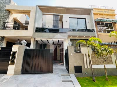 7 Marla Brand New Upper Portion Avaliable For Rent In LAke City Final Rent : 1 Lac