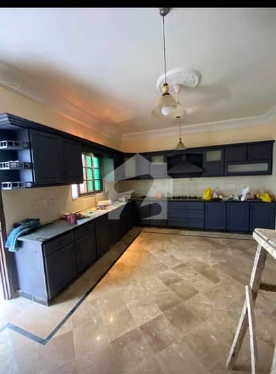 renovated well maintained beautiful bungalow for rent