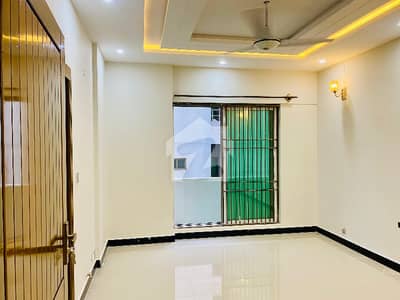 F-11 Investor Price 2Bed Renovated Apartment Available For Sale F-11 Investor Price 2Bed Renovated Apartment Available For Sale