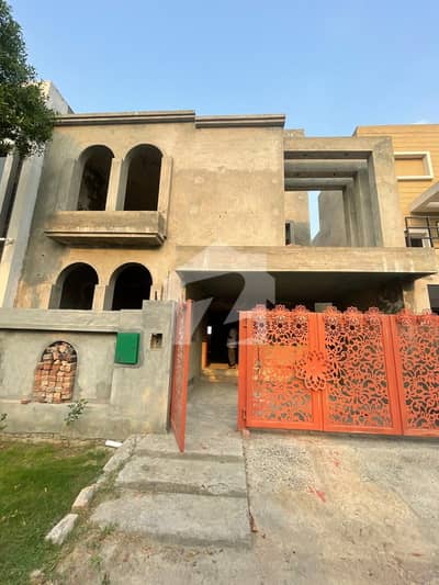 8MARLA GARY STC HOUSE AVAILABLE FOR SALE 8MARLA GARY STC HOUSE AVAILABLE FOR SALE