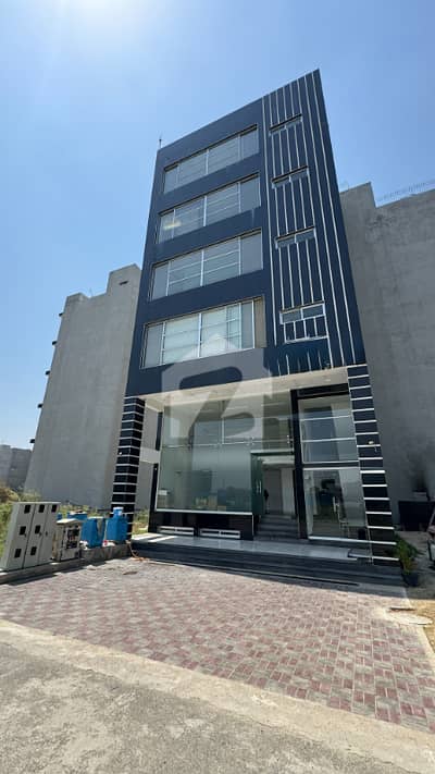 4 MARLA COMMERCIAL BUILDING FOR SALE IN DHA PHASE 8 BROADWAY