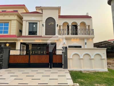 9 Marla Royal Spanish House For Sale In Buch Executive Villas Multan