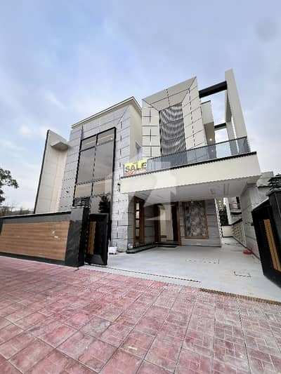 10Marla Brand New Designer Luxury House For Sale 10Marla Brand New Designer Luxury House For Sale