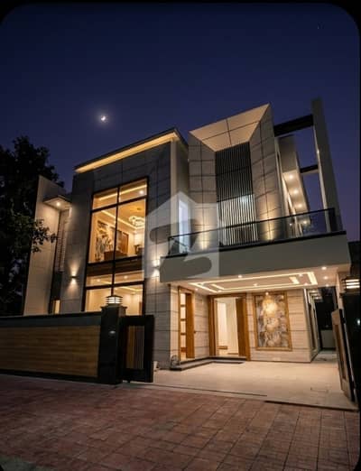10Marla Brand New Designer Luxury House For Sale