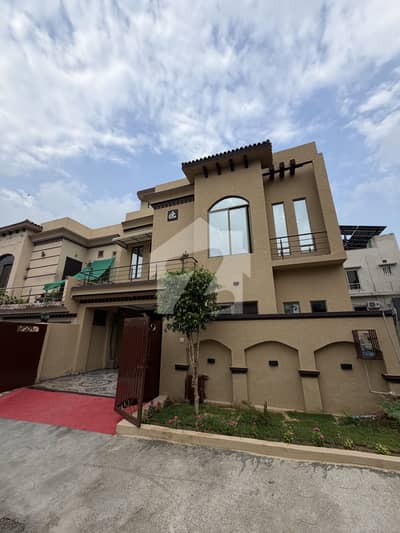 Usman Block 7 Marla House For Sale