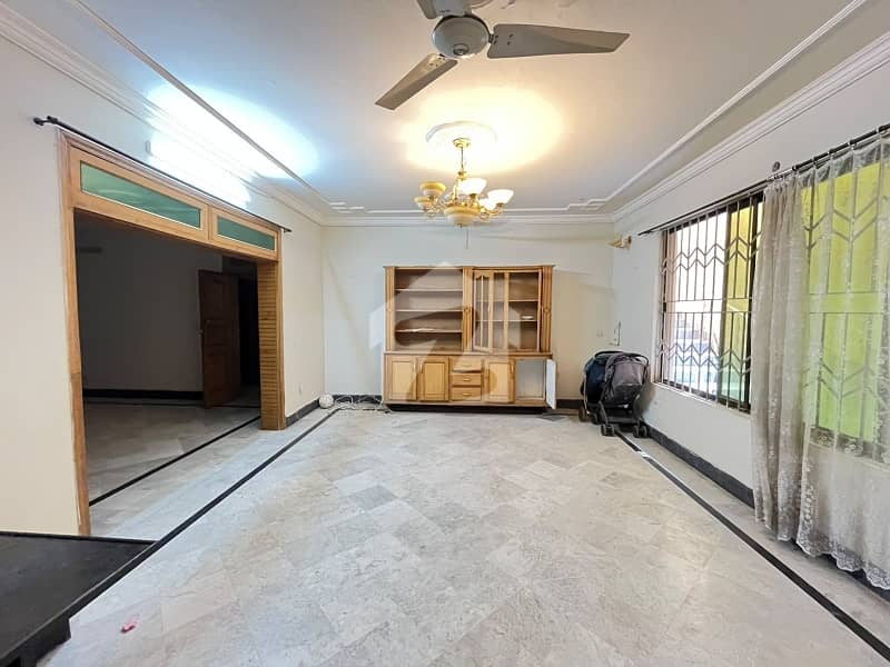 Basement For Rent In F-11/1 Islamabad Basement For Rent In F-11/1 Islamabad