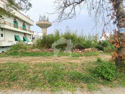 1 Kanal Corner Plot for Sale on Road Q, Block F, Anchorage, Islamabad