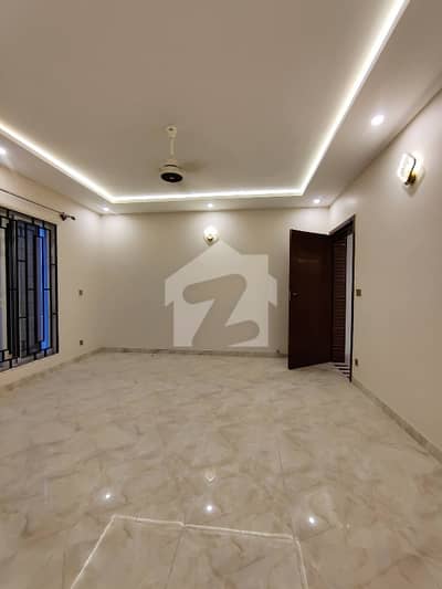 Multi Garden B-17 Brand New Kanal Upper Portion Available For Rent