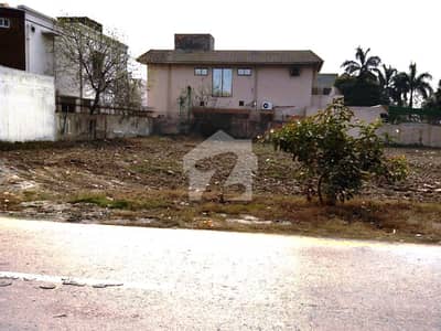 Plot No-1028 Block T - 1 Kanal Plot On Top Location of Phase 7 DHA Lahore For Urgent Sale