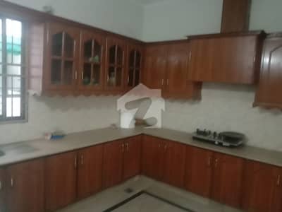 10 Marla neat and clean Upper Portion for Rent near Wahdat Road Iqbal Town