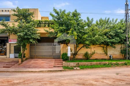 10 Marla Family Home With Margalla Hills View Gala Villa Road, Spring Valley, Islamabad