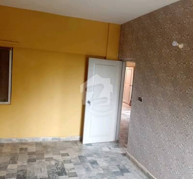 Premium Prime Location 1300 Square Feet Flat Is Available For Rent In Karachi