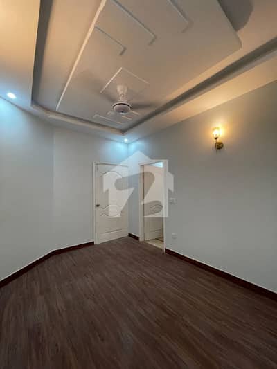 DHA PHASE 6 3bed Dd Apartment For Rent With Lift Car Parking Like Brand New Chance Deal Neat And Clean Well Maintain DHA PHASE 6 3bed Dd Apartment For Rent With Lift Car Parking Like Brand New Chance Deal Neat And Clean Well Maintain