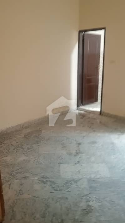 Portion For Rent In Main Boulevard Defence