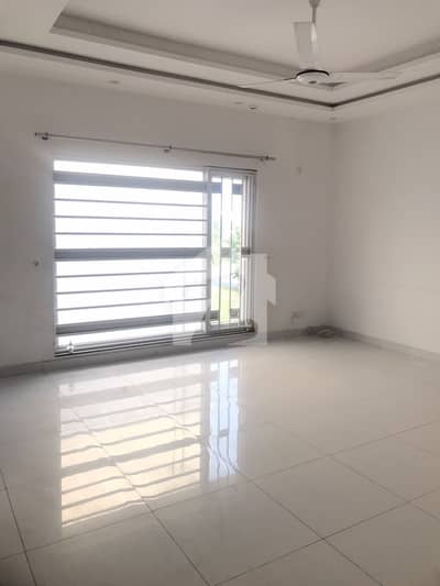 1 Kanal Upper Portion for Rent Near Raya | 3 Bed | DHA Phase 7 Lahore 1 Kanal Upper Portion for Rent Near Raya | 3 Bed | DHA Phase 7 Lahore
