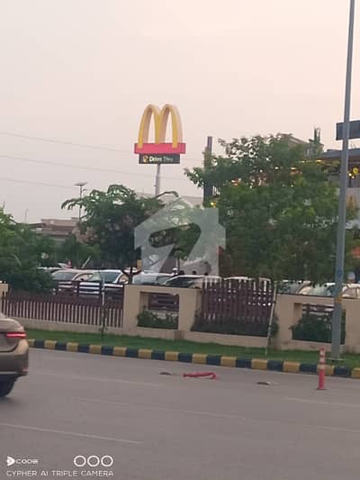 ڈی ایچ اے فیز 2 - سیکٹر ای ڈی ایچ اے ڈیفینس فیز 2,ڈی ایچ اے ڈیفینس,اسلام آباد میں 1 کنال رہائشی پلاٹ 4.95 کروڑ میں برائے فروخت۔