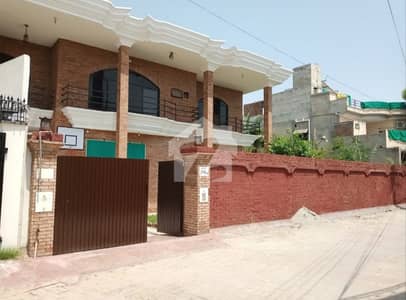 Comfortable And Spacious Upper Portion