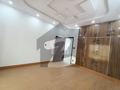ای ایم ای سوسائٹی ۔ بلاک اے ای ایم ای سوسائٹی,لاہور میں 5 کمروں کا 1 کنال مکان 2.4 لاکھ میں کرایہ پر دستیاب ہے۔ ای ایم ای سوسائٹی ۔ بلاک اے ای ایم ای سوسائٹی,لاہور میں 5 کمروں کا 1 کنال مکان 2.4 لاکھ میں کرایہ پر دستیاب ہے۔