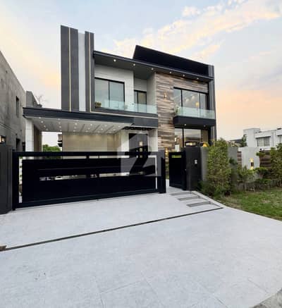 1-Kanal Ultra Modern Designer House | Stunning Elevation | Grand Double Height Lobby | Luxury Residence for Sale 1-Kanal Ultra Modern Designer House | Stunning Elevation | Grand Double Height Lobby | Luxury Residence for Sale