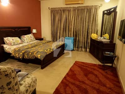 ڈی ایچ اے فیز 4 ڈی ایچ اے ڈیفینس,لاہور میں 5 کمروں کا 1 کنال مکان 6.5 کروڑ میں برائے فروخت۔