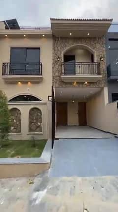 5 Marla Designer House Brand New ( 25*50 in Block F ) 5 Marla Designer House Brand New ( 25*50 in Block F )