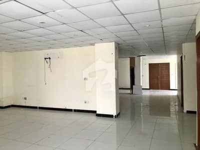 Ready To Move Commercial Office Space Available For Rent Total:10200-SQF Ist Floor:3400-SQF 2nd Floor:3400-SQF 3rd Floor:3400-SQF Lift Available Location: Gullberg Green Islamabad.