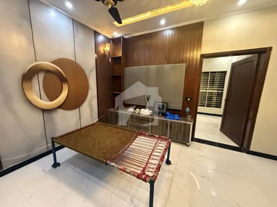 5 Marla House Available For Rent 5 Marla House Available For Rent
