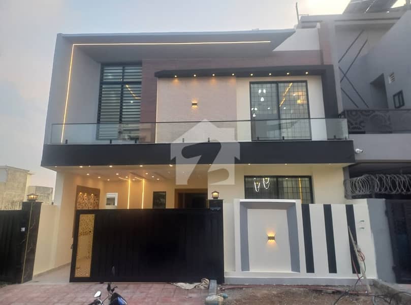 7 Marla House Is Available For Sale In Jinnah Gardens Phase 1 7 Marla House Is Available For Sale In Jinnah Gardens Phase 1