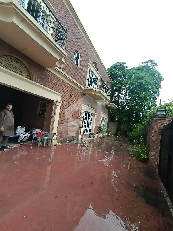 Beautiful House In Main Cavlery Ground Beautiful House In Main Cavlery Ground