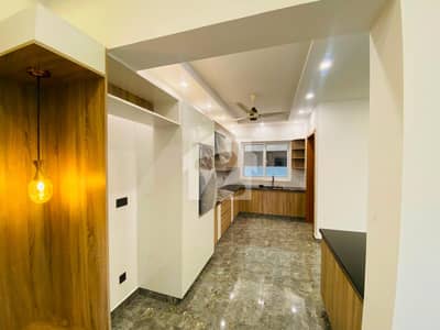 1 Kanal Designer House For Sale