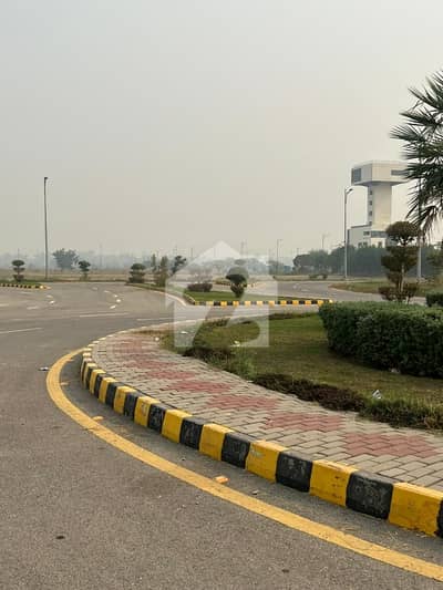 10 Marla Residential Plot In DHA Phase 8 - Block Z4