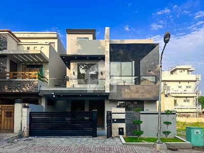 Designer Luxury House Available For Sale Designer Luxury House Available For Sale