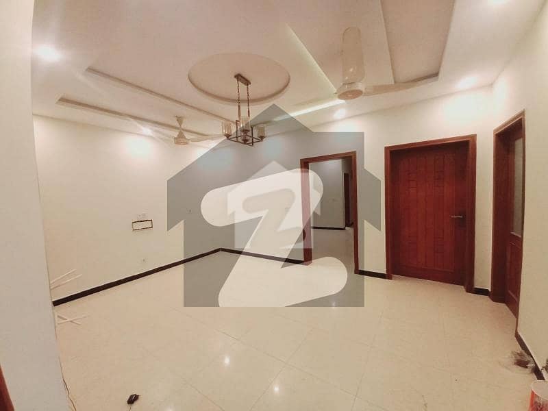 E-11/1 Full House For Rent 30x60 E-11/1 Full House For Rent 30x60