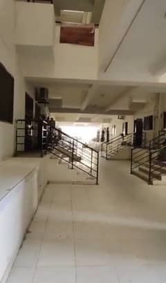 3 Bedrooms Flat Available For Rent 3 Bedrooms Flat Available For Rent