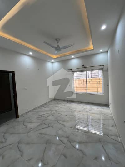 1 KANAL LOWER PORTION FOR RENT IN PARAGON CITY LAHORE 1 KANAL LOWER PORTION FOR RENT IN PARAGON CITY LAHORE