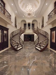 Luxury 2.5 Kanal House Available For Rent