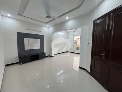 5 Marla Double Unit House Available For Sale