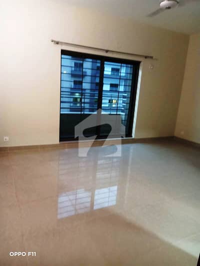 New Design Ground Floor Apartment With Stunning Open Views & Powder Room