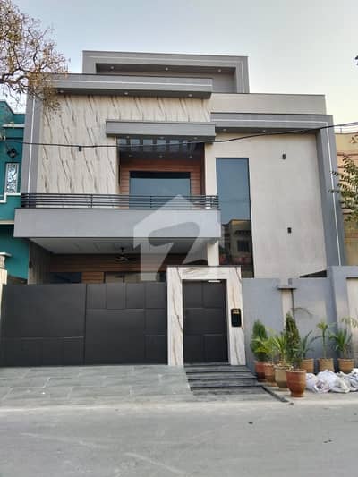 واپڈا ٹاؤن گوجرانوالہ میں 6 کمروں کا 10 مرلہ مکان 5.25 کروڑ میں برائے فروخت۔ واپڈا ٹاؤن گوجرانوالہ میں 6 کمروں کا 10 مرلہ مکان 5.25 کروڑ میں برائے فروخت۔