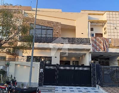 واپڈا ٹاؤن گوجرانوالہ میں 4 کمروں کا 5 مرلہ مکان 2.25 کروڑ میں برائے فروخت۔ واپڈا ٹاؤن گوجرانوالہ میں 4 کمروں کا 5 مرلہ مکان 2.25 کروڑ میں برائے فروخت۔