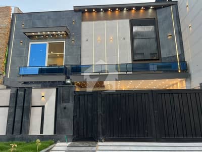 Prime Location House Is Available For sale In Sufiyan Garden