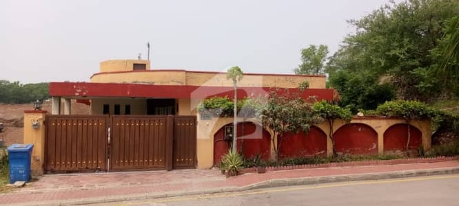 Investor Rate Kanal Single Storey for Sale in Bahria Town