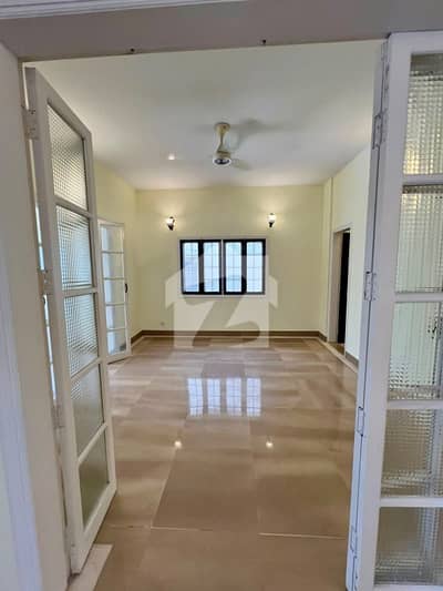 LUXURY BRAND NEW UPPER PORTION