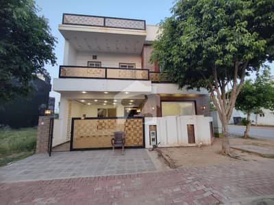 بحریہ انکلیو بحریہ ٹاؤن,اسلام آباد میں 5 کمروں کا 10 مرلہ مکان 4.8 کروڑ میں برائے فروخت۔ بحریہ انکلیو بحریہ ٹاؤن,اسلام آباد میں 5 کمروں کا 10 مرلہ مکان 4.8 کروڑ میں برائے فروخت۔