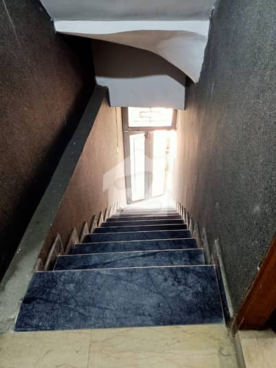 Running Beauty Parlor For 9 Years For Sale In Mustafa Town